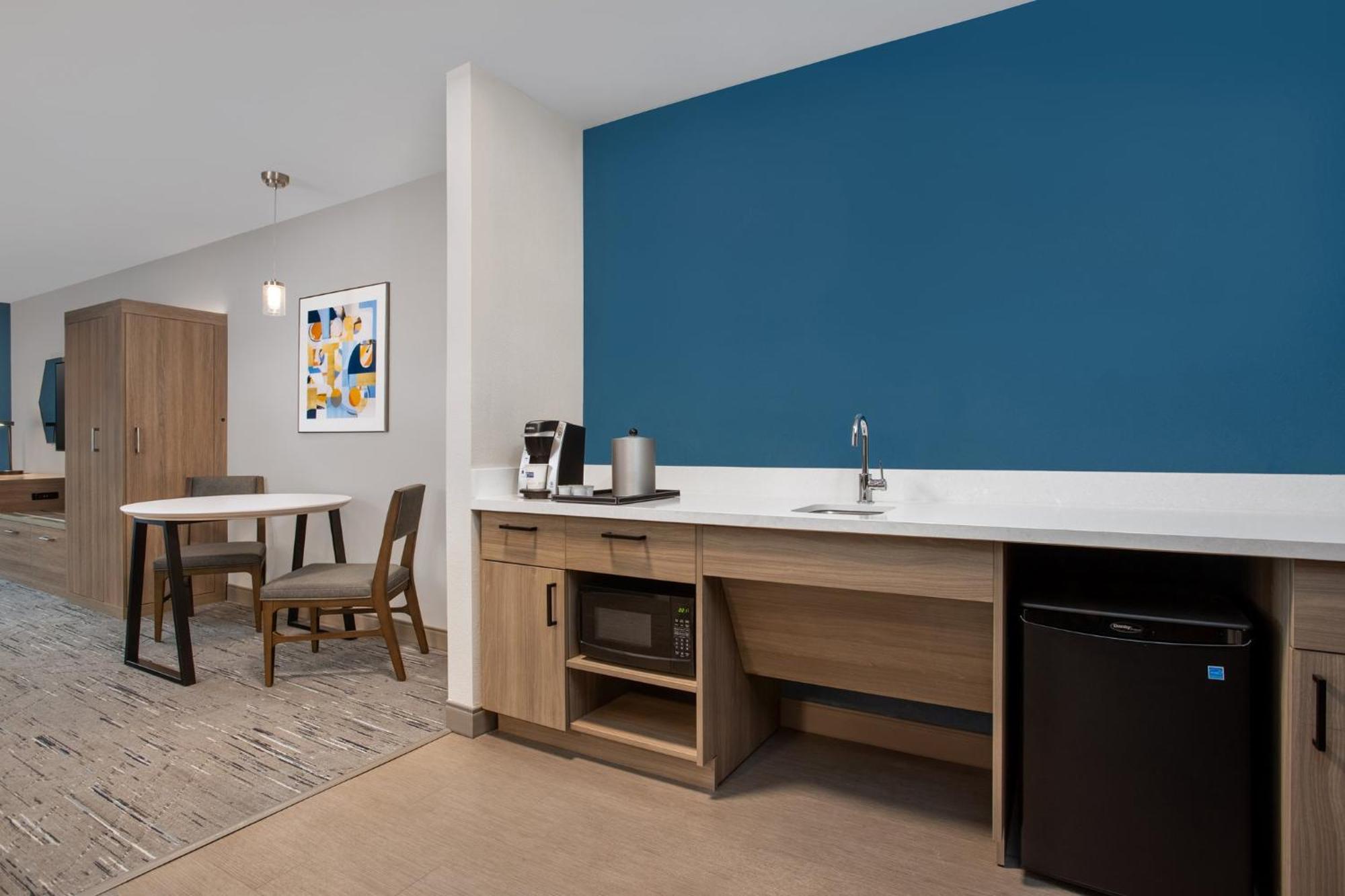 Holiday Inn Express Hotel & Suites Terre Haute By Ihg Exteriör bild