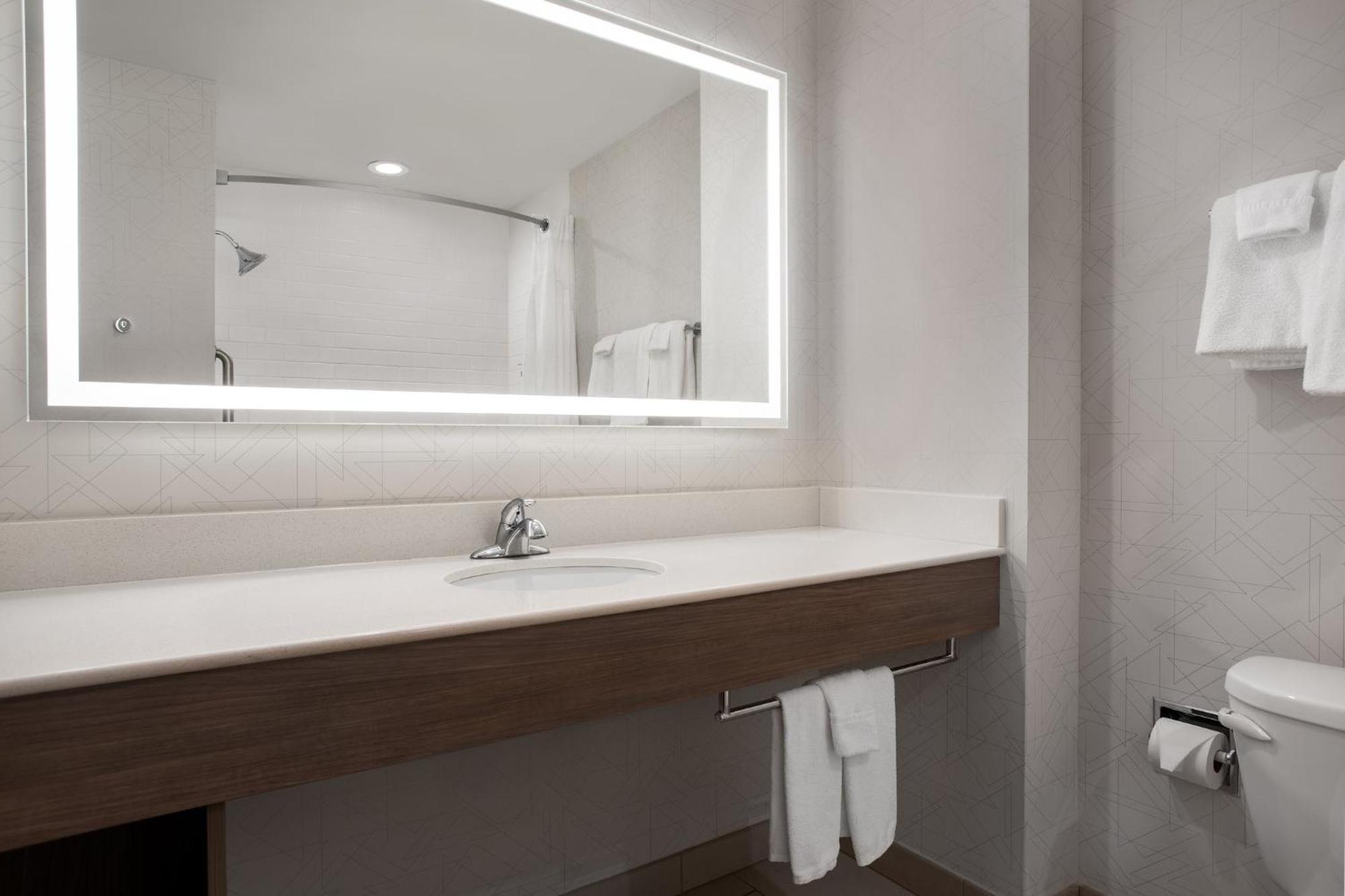 Holiday Inn Express Hotel & Suites Terre Haute By Ihg Exteriör bild