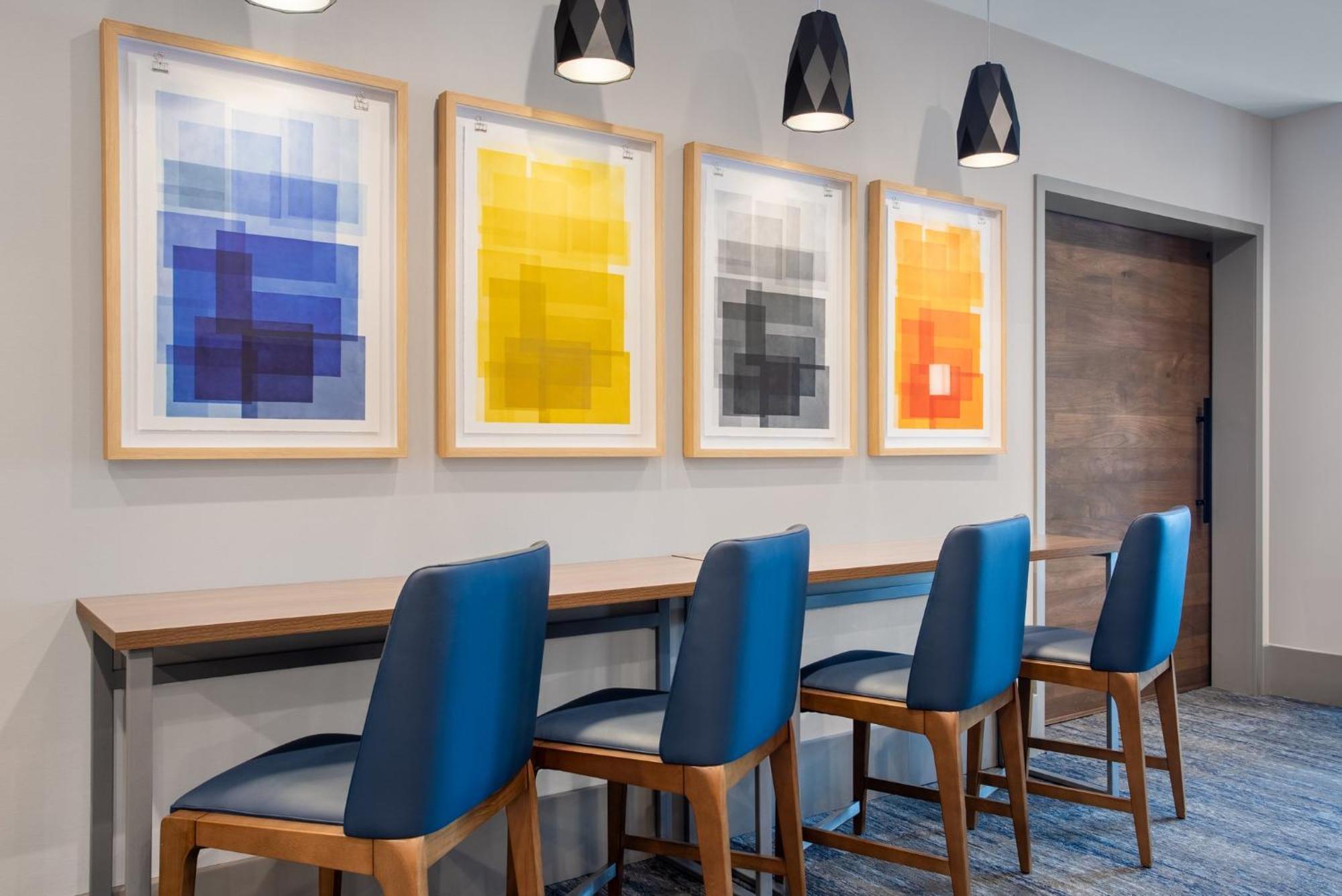 Holiday Inn Express Hotel & Suites Terre Haute By Ihg Exteriör bild