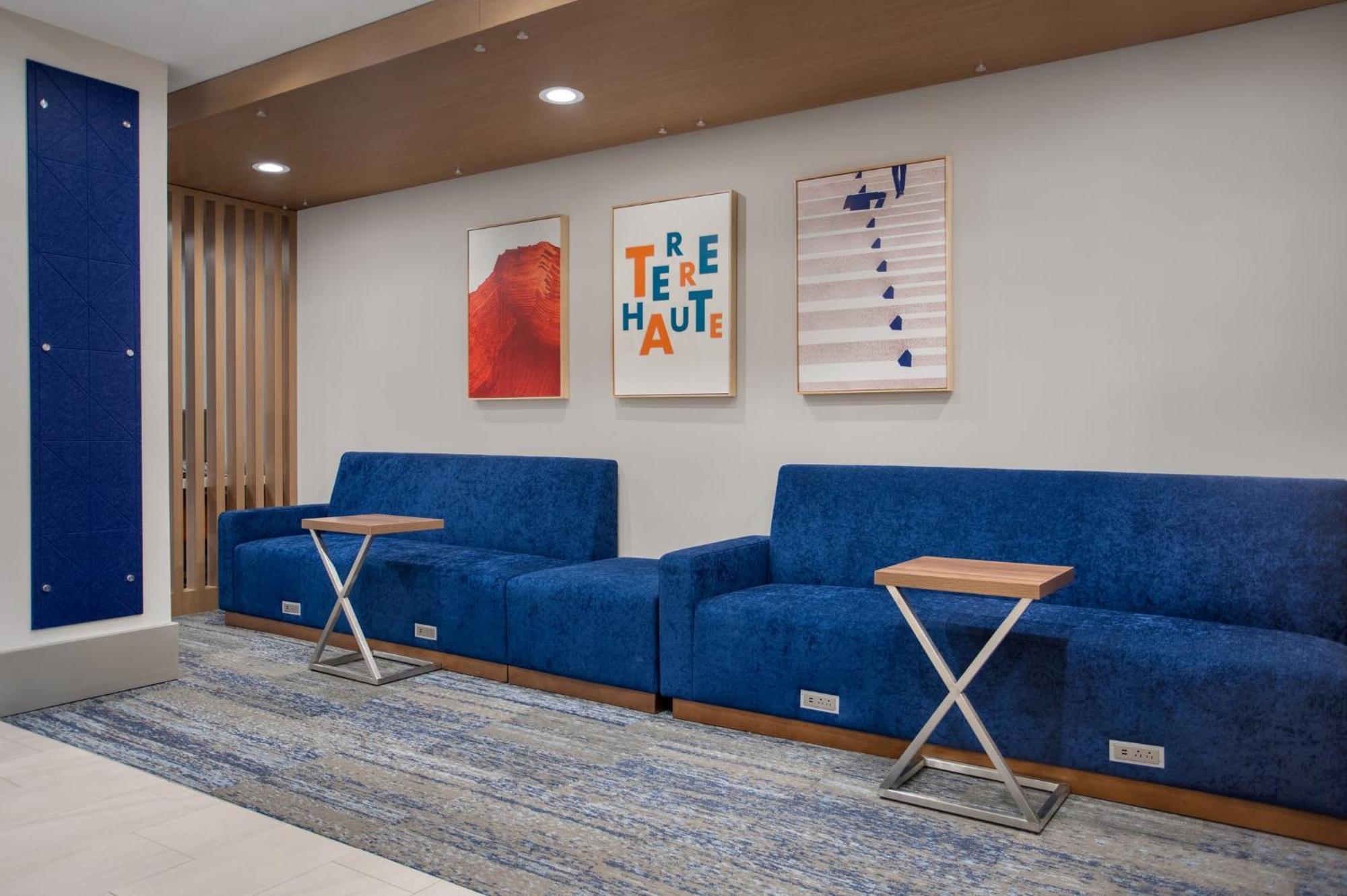 Holiday Inn Express Hotel & Suites Terre Haute By Ihg Exteriör bild