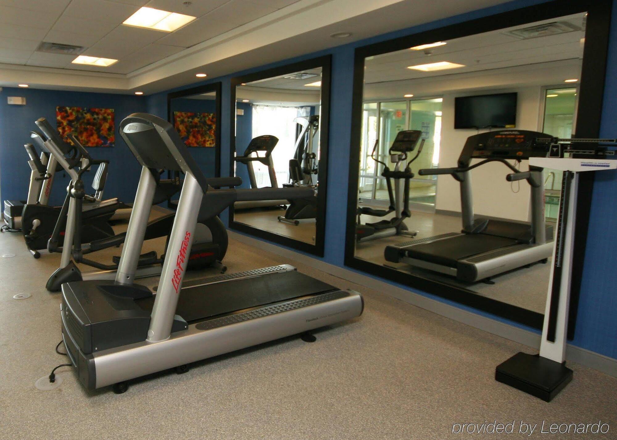 Holiday Inn Express Hotel & Suites Terre Haute By Ihg Exteriör bild