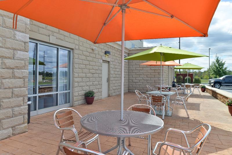 Holiday Inn Express Hotel & Suites Terre Haute By Ihg Exteriör bild